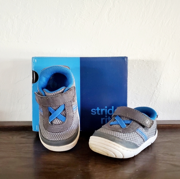 Stride Rite Sneakers - Picture 4 of 12